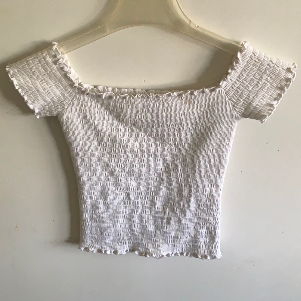Hollister (crop top)